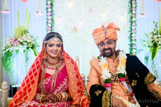 www.pradakshinaa.com_mumbai_candid_wedding_photographer_marathiwedding_gujaratiwedding_2019_photographer_Pradakshinaa-P+A-39