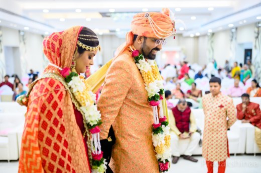 www.pradakshinaa.com_mumbai_candid_wedding_photographer_marathiwedding_gujaratiwedding_2019_photographer_Pradakshinaa-P+A-42