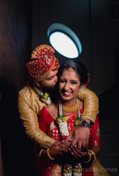www.pradakshinaa.com_mumbai_candid_wedding_photographer_wedding_southindianwedding_2019_photographer_Pradakshinaa_P+R_bestweddingphotographer-58