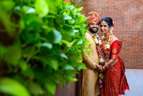 www.pradakshinaa.com_mumbai_candid_wedding_photographer_wedding_southindianwedding_2019_photographer_Pradakshinaa_P+R_bestweddingphotographer-67