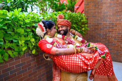 www.pradakshinaa.com_mumbai_candid_wedding_photographer_wedding_southindianwedding_2019_photographer_Pradakshinaa_P+R_bestweddingphotographer-68